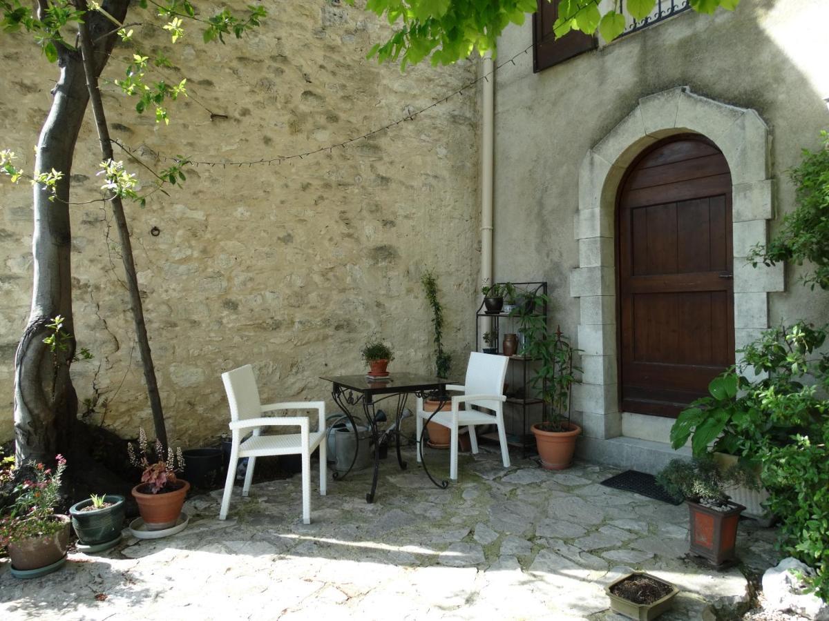 Le Clos Du Tilleul Saint-Michel-lʼObservatoire Екстериор снимка